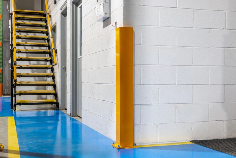 Warehouse protection / Safety barrier