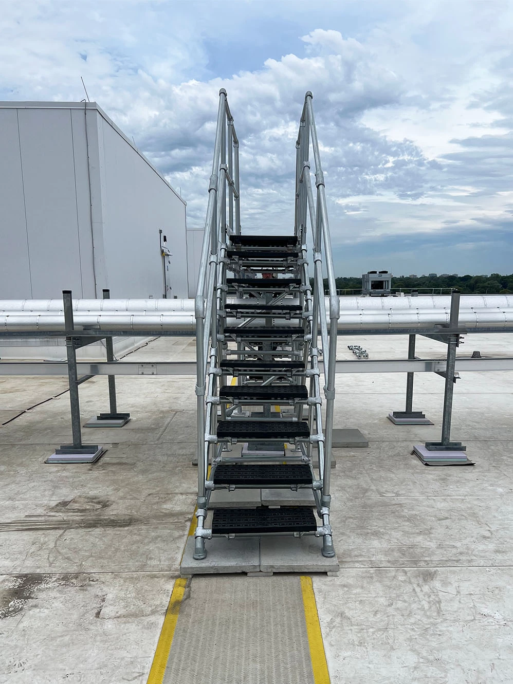 Kee Step / Rooftop Crossovers / Fall Protection / Rooftop Safety